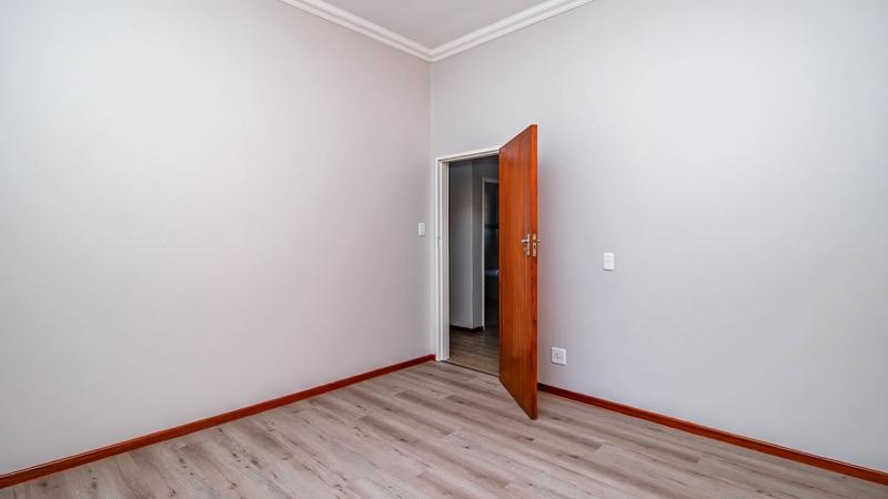 5 Bedroom Property for Sale in Jongensfontein Western Cape